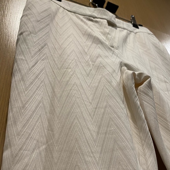 NWT RACHEL ZOE Ivory white cream chevron texture ultra flare slacks luxe size 2 - Picture 5 of 7